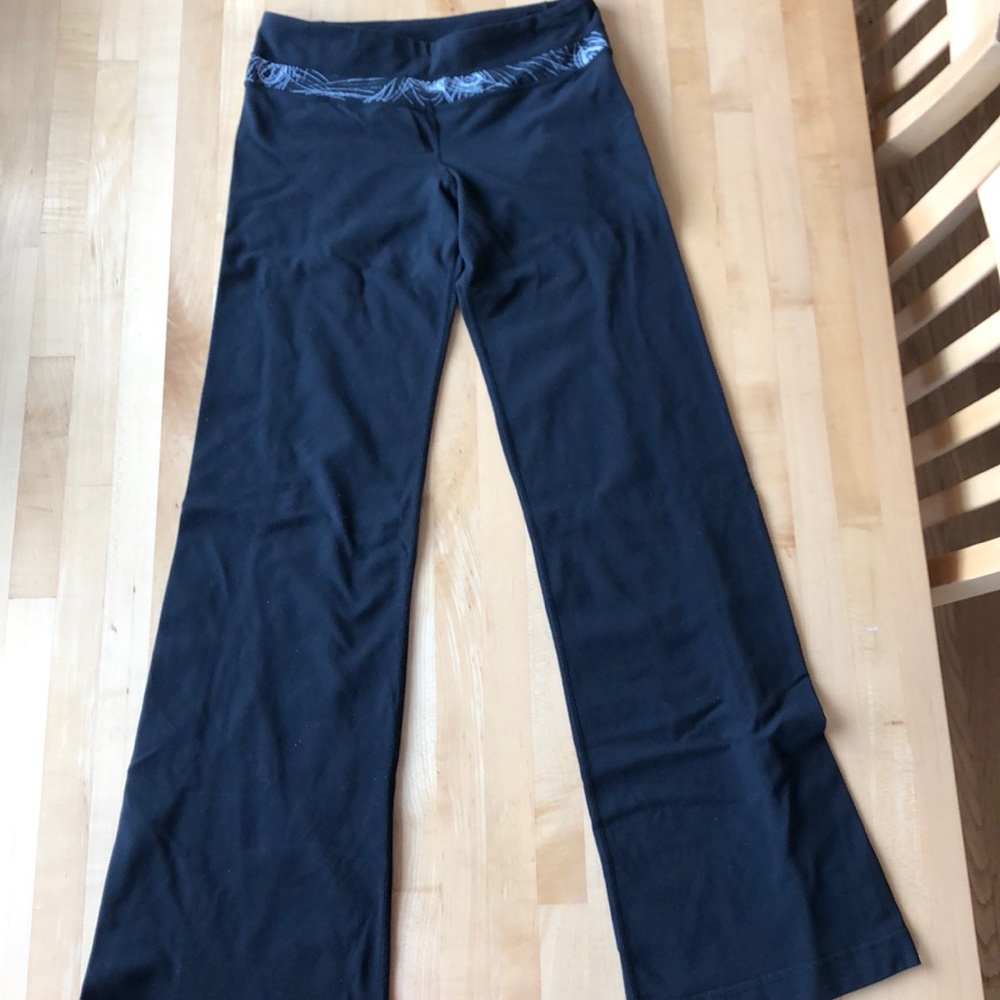 Lululemon Groove pants